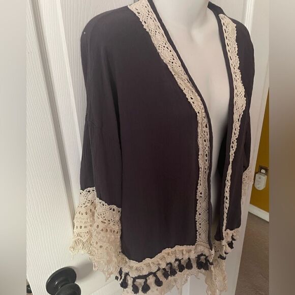Boho Womens Cardigan Gray Cream Open Front w/ crochet detail - Picture 2 of 5